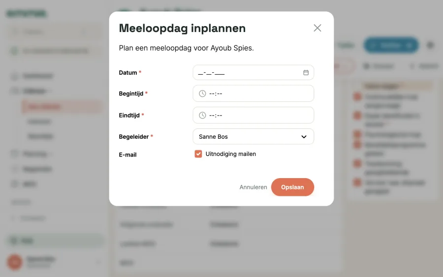 Een meeloopdag inplannen: datum, tijd, begeleider en het vinkje om de uitnodiging te mailen
